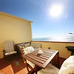 Prime Oceanfront 2 شقة
