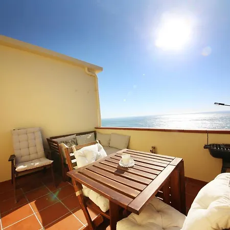 Prime Oceanfront 2 アパート